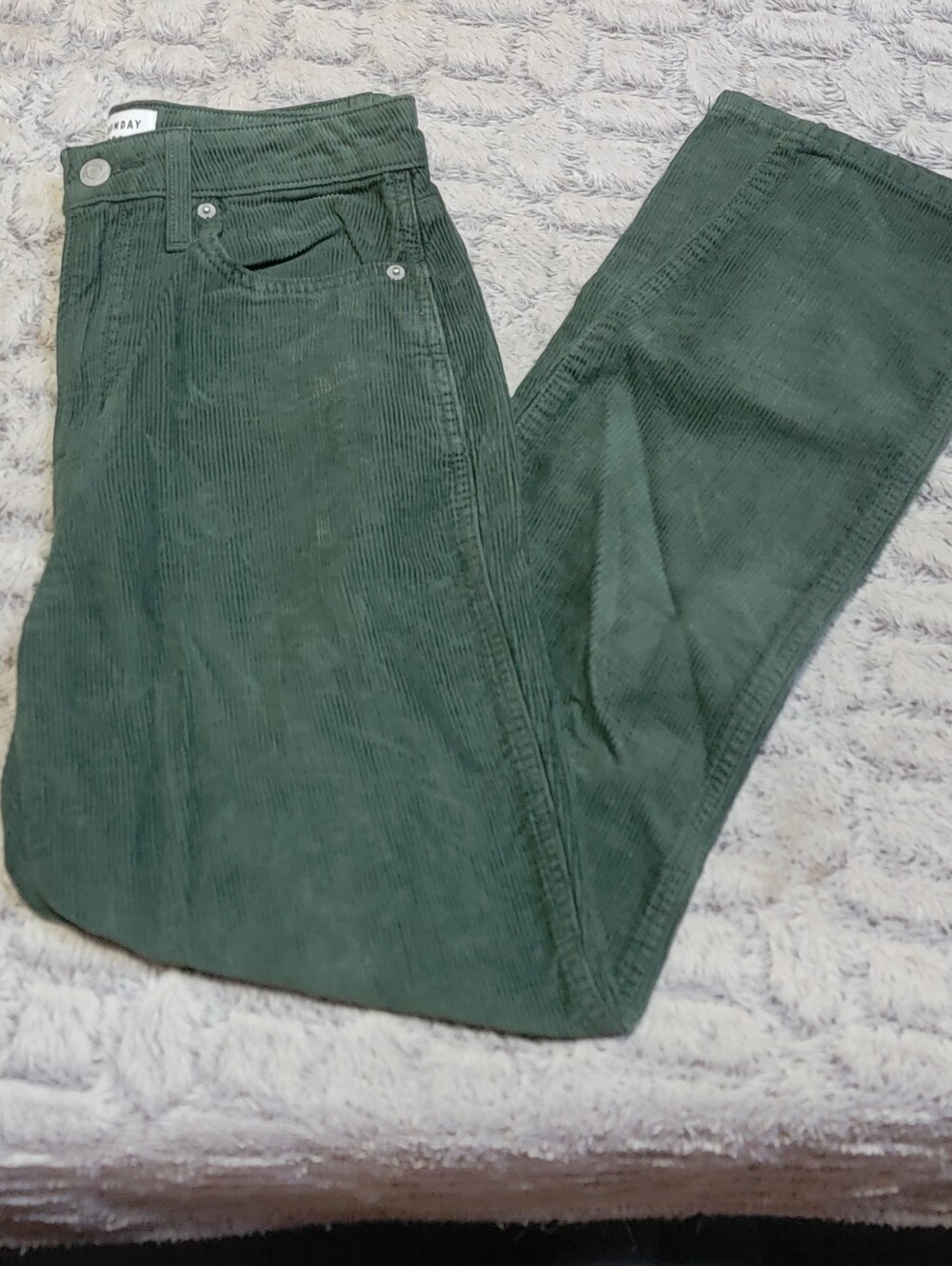 [Aritzia] Sunday Best Green Corduroy High Waist Straight Leg Pants